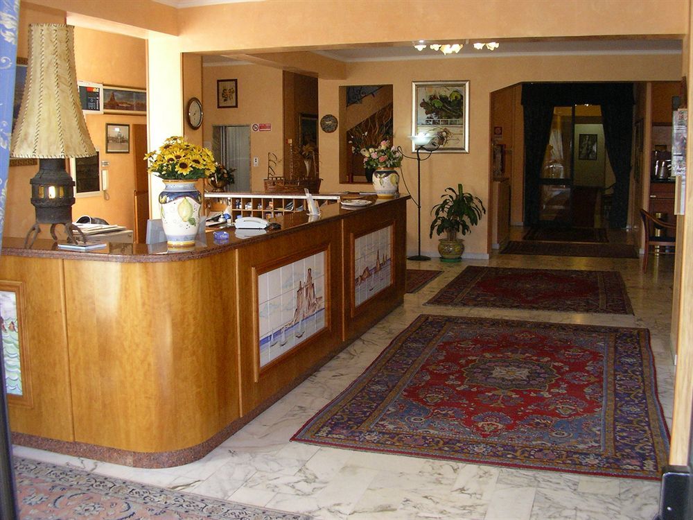 Hotel Malavoglia Aci Castello Εξωτερικό φωτογραφία